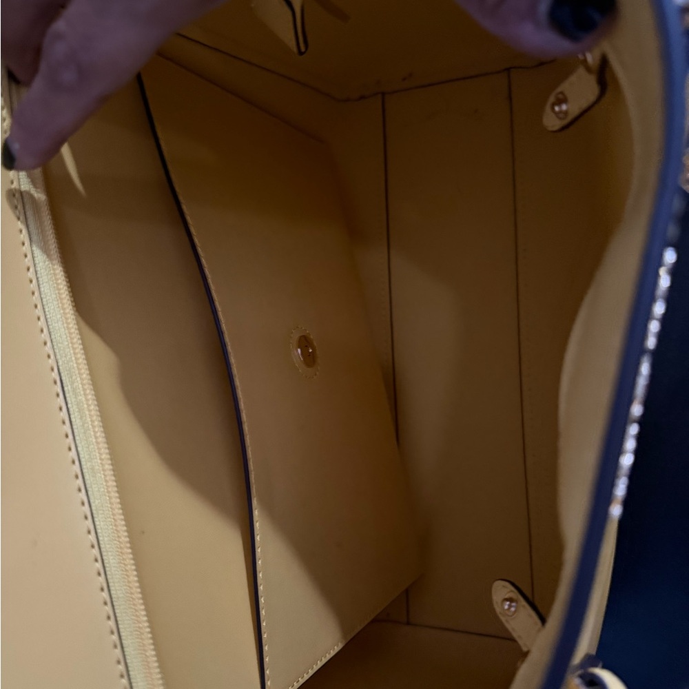 NWOT Michael Kors Sunny Yellow Tote and Wallet - Picture 9 of 11